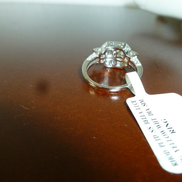 Bella Luce Sterling Silver Diamond Simulate Size 7 Ring NWT - Picture 8 of 11